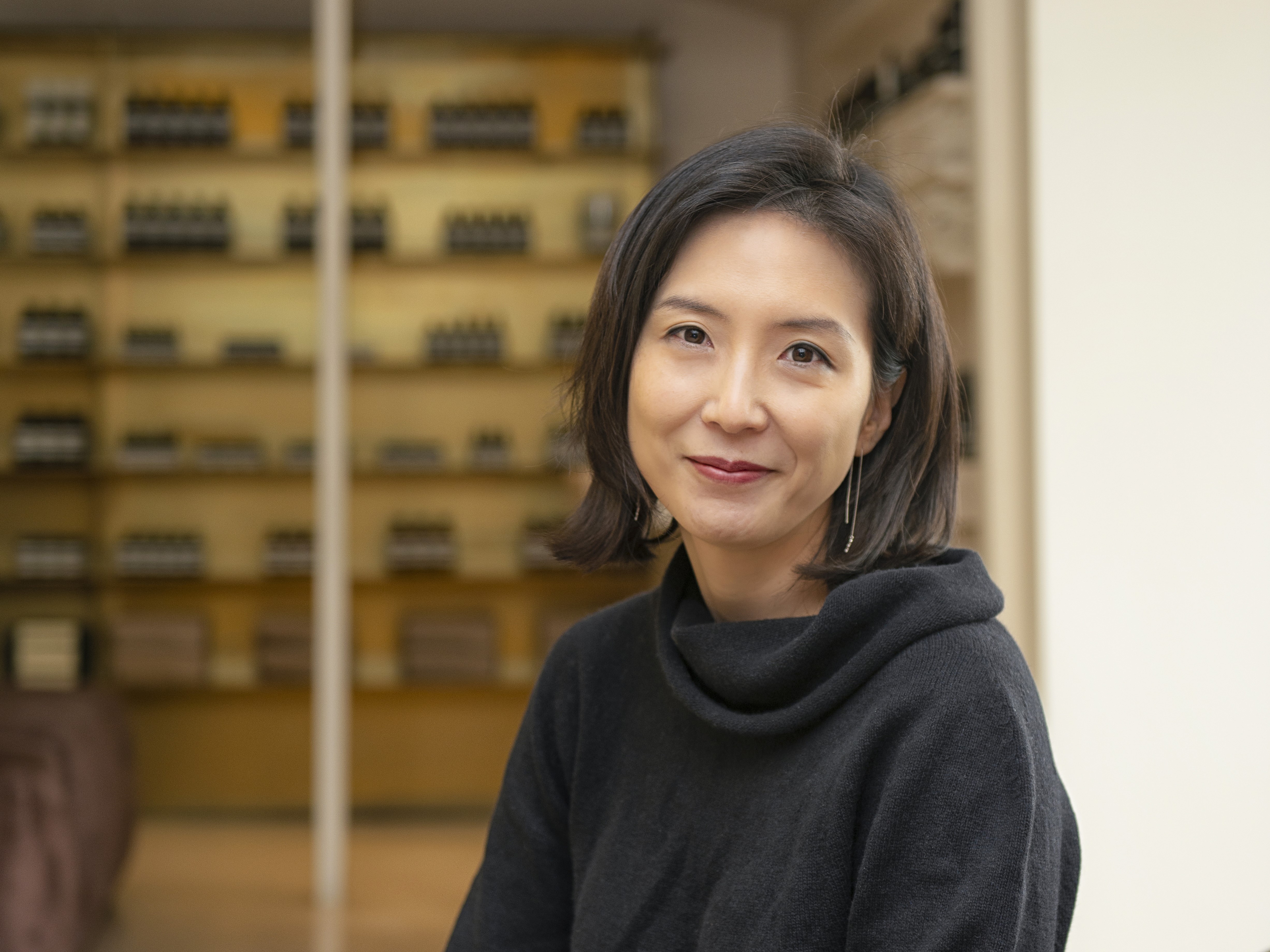 롱블랙과 인터뷰하는 김문주 이솝코리아 지사장. 그는 에스티로더, 조 말론을 거쳐 2017년 이솝에 합류했다. ⓒ롱블랙