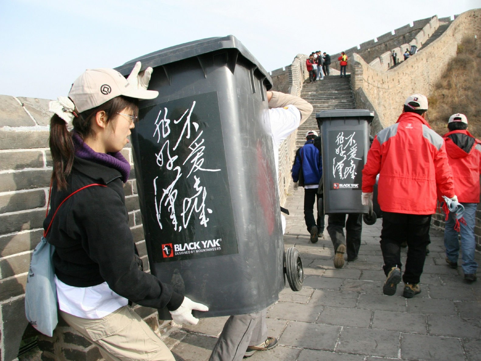 강태선 회장이 중요하게 생각하는 것 중 하나는 환경이다. 2002년부터 만리장성 보호 캠페인을 통해 중국 사회에도 긍정적인 반향을 일으켰다. ⓒBYN블랙야크